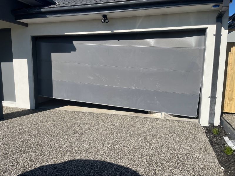 When To Replace Your Garage Door